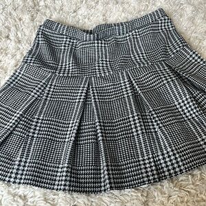 Art Class houndstooth skirt